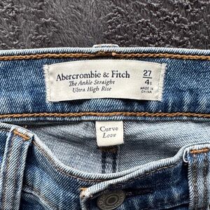 Abercrombie & Fitch The Ankle Straight Ultra High Rise Jean